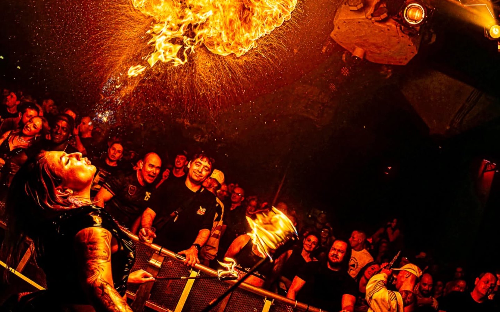 Megarave: Millennium in Rotterdam - 24 Oct — Maassilo, Rotterdam